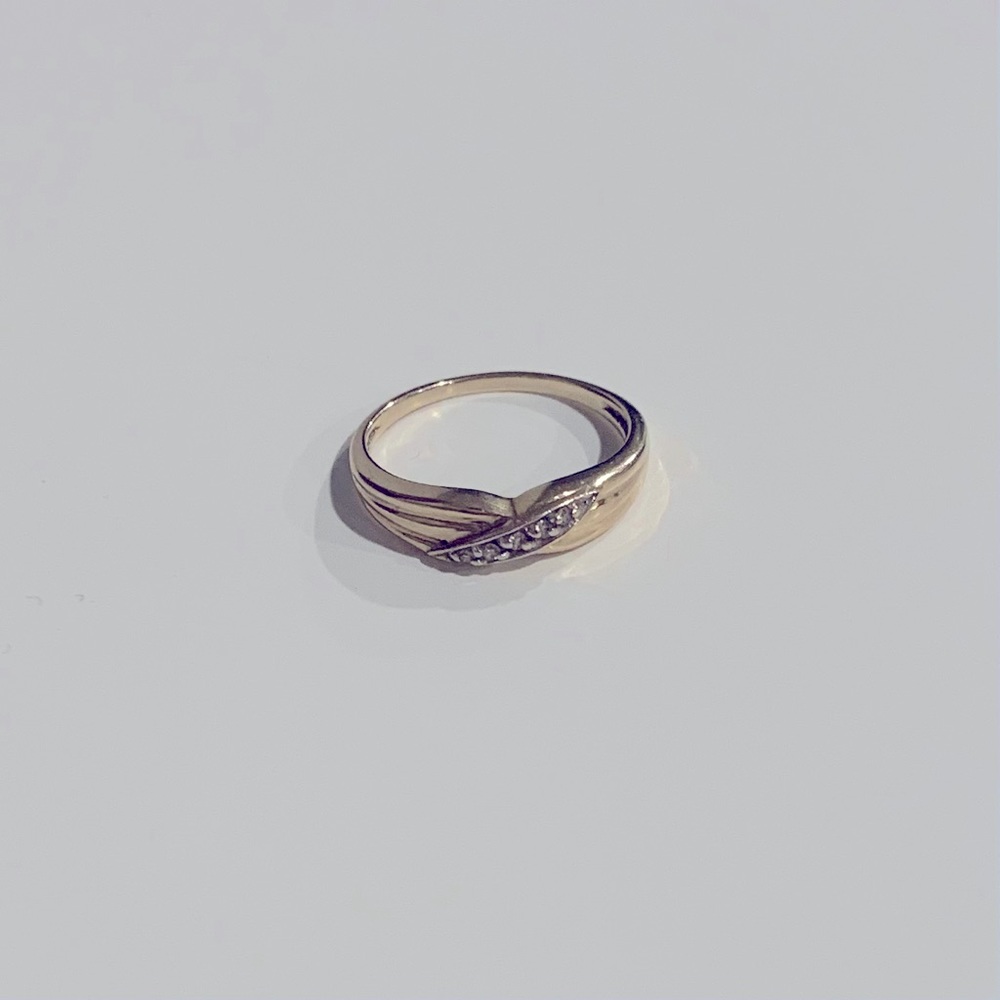 Bye, bye, bling.